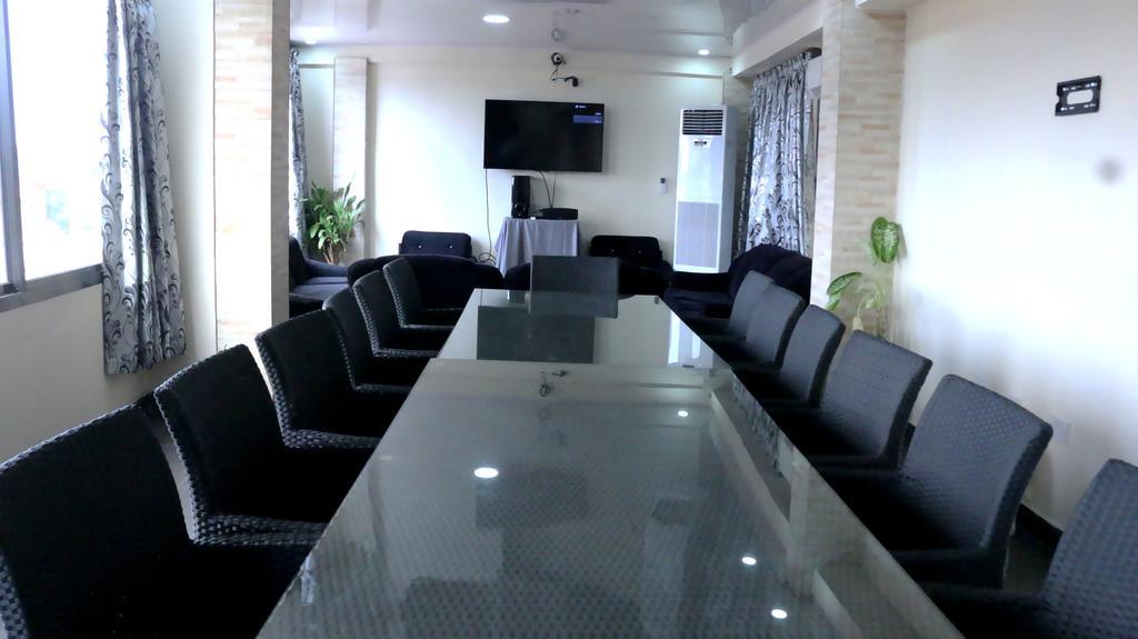 Metro Hotel Freetown Luaran gambar