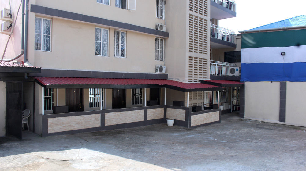 Metro Hotel Freetown Luaran gambar